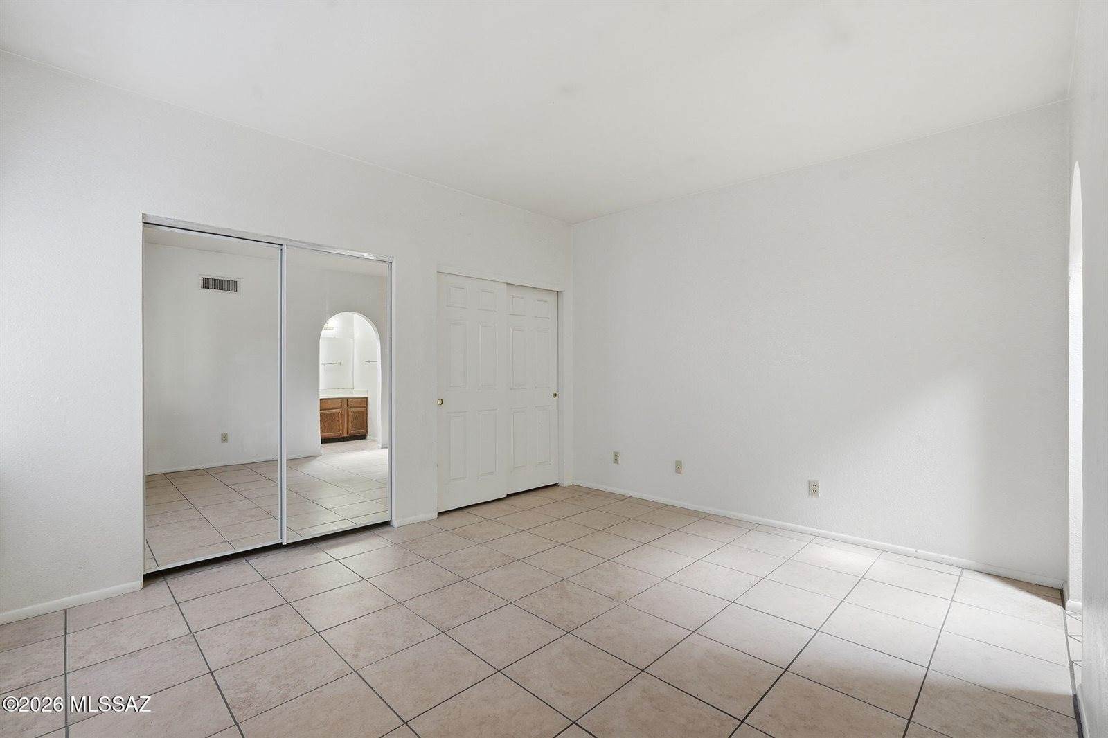 2522 North Ironwood Ridge Drive, Tucson, AZ 85745