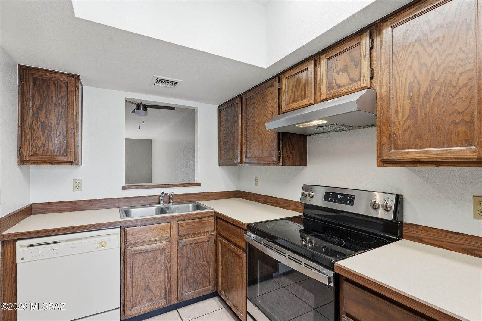 2522 North Ironwood Ridge Drive, Tucson, AZ 85745