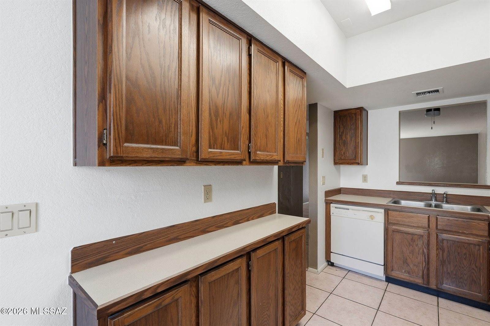 2522 North Ironwood Ridge Drive, Tucson, AZ 85745