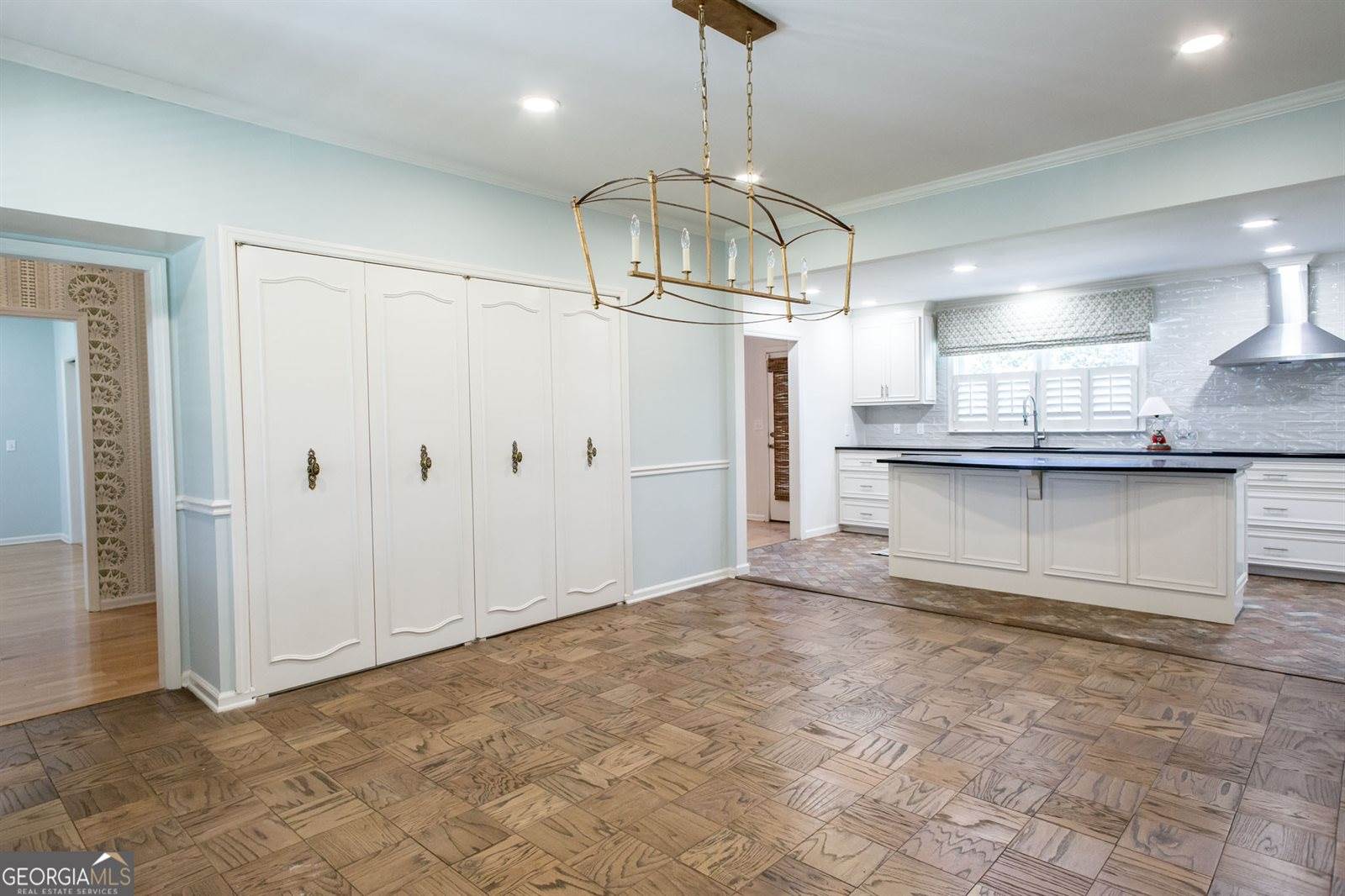 220 Lakeshore Drive, Alma, GA 31510