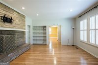 220 Lakeshore Drive, Alma, GA 31510