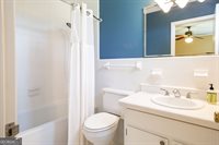 220 Lakeshore Drive, Alma, GA 31510