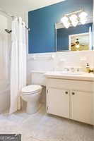 220 Lakeshore Drive, Alma, GA 31510