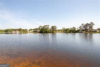 220 Lakeshore Drive, Alma, GA 31510