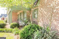 220 Lakeshore Drive, Alma, GA 31510