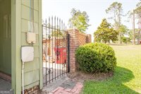 220 Lakeshore Drive, Alma, GA 31510