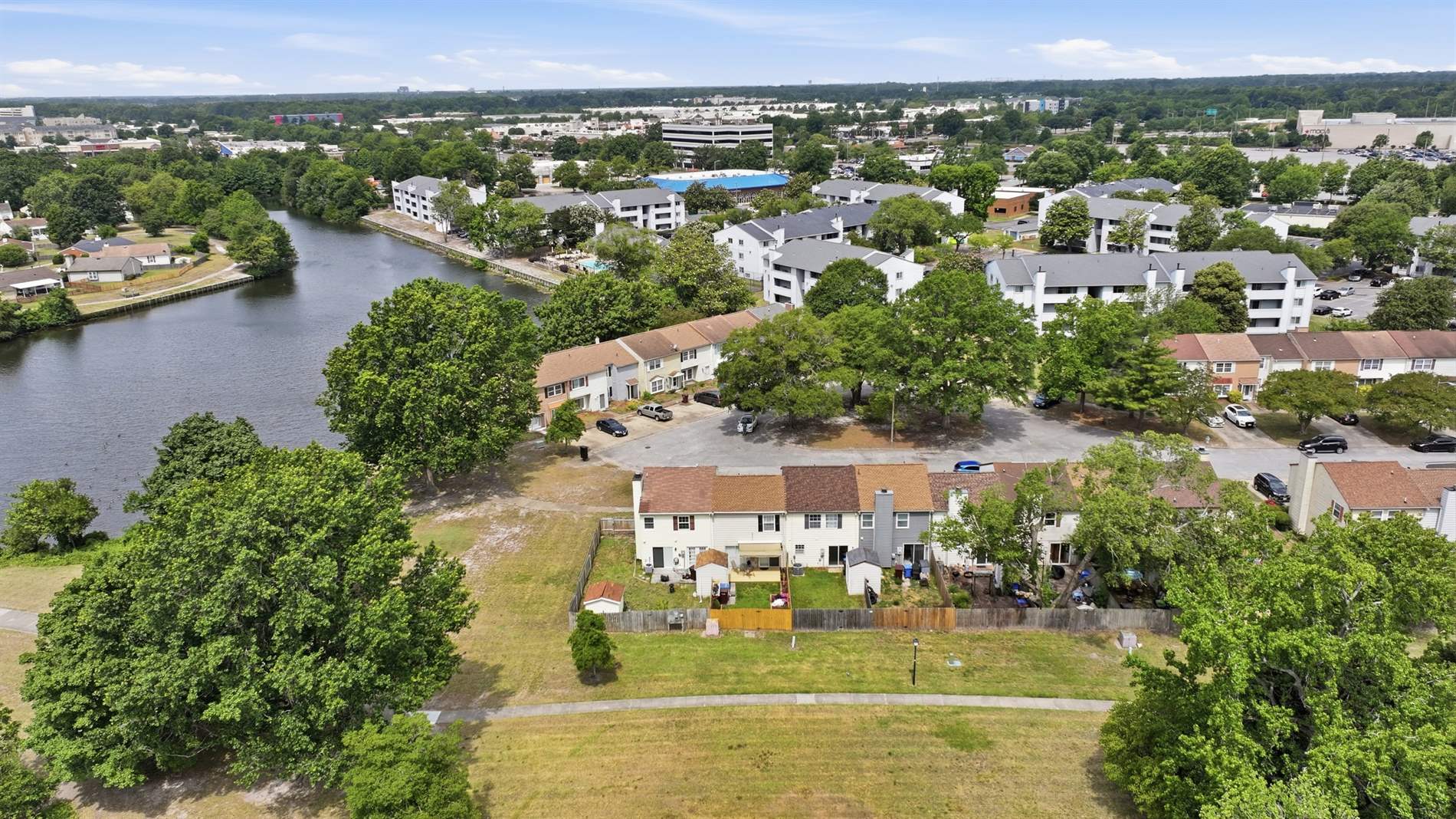 1303 River Birch Run S., Chesapeake, VA 23320