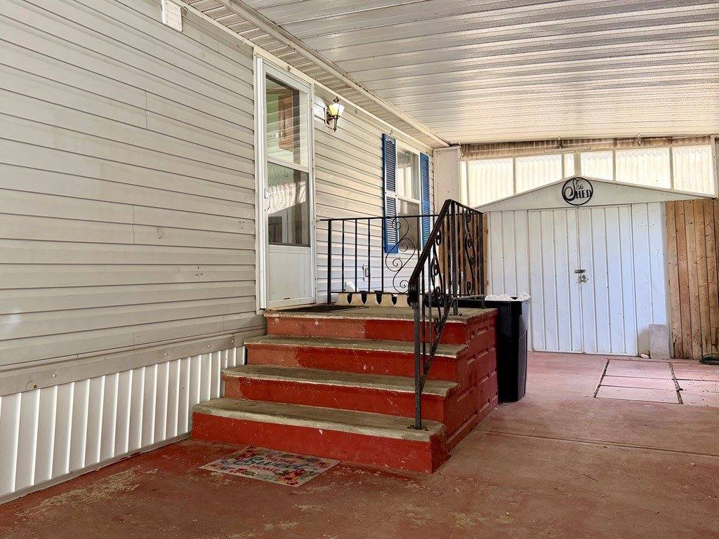 121 Harold Dr, Ashland, OH 44805