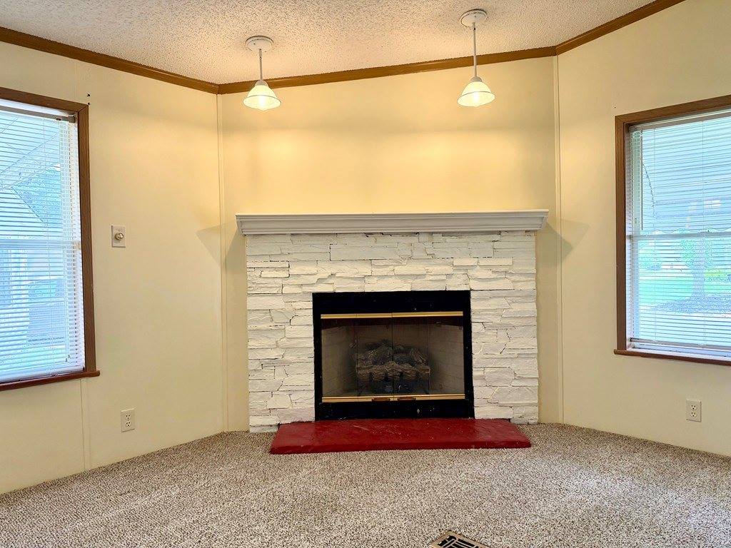 121 Harold Dr, Ashland, OH 44805