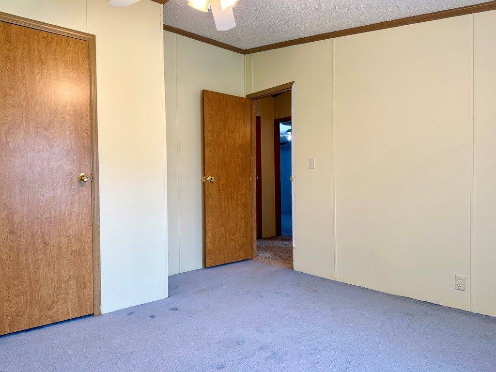 121 Harold Dr, Ashland, OH 44805