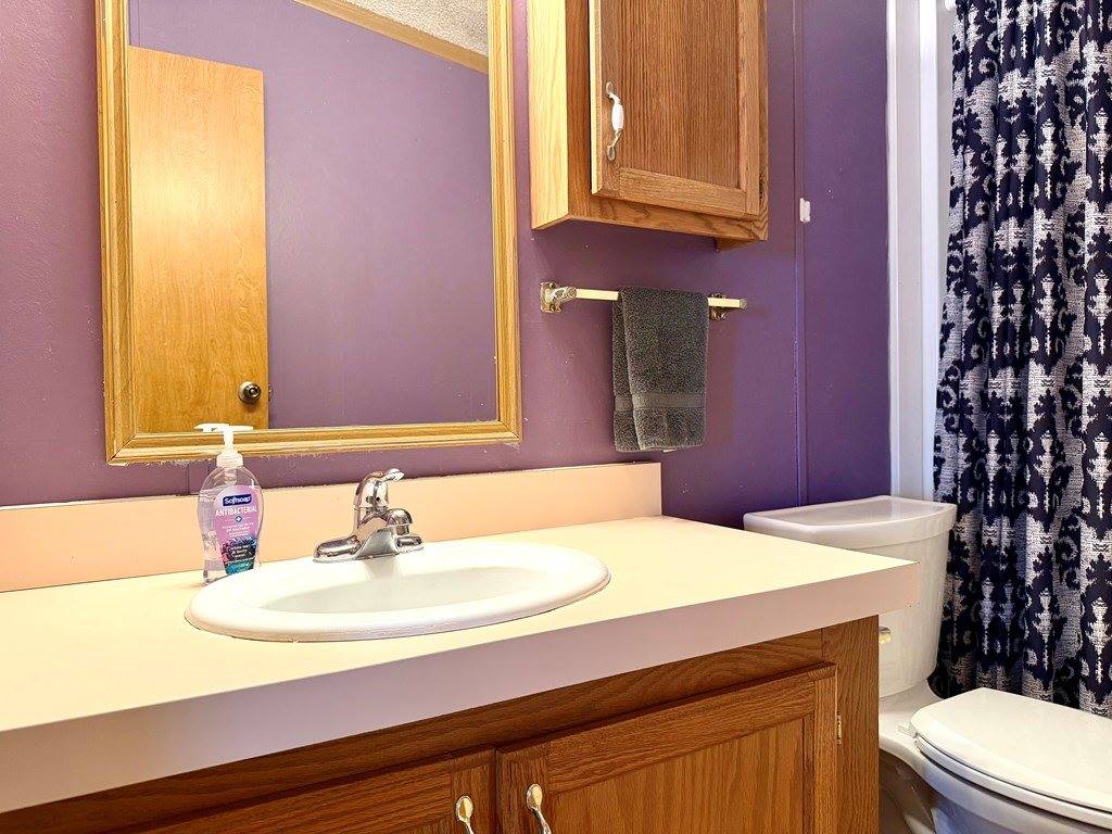 121 Harold Dr, Ashland, OH 44805