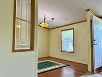 121 Harold Dr, Ashland, OH 44805