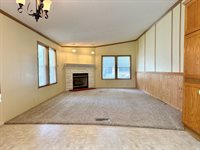 121 Harold Dr, Ashland, OH 44805