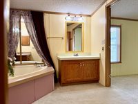 121 Harold Dr, Ashland, OH 44805