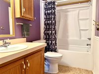 121 Harold Dr, Ashland, OH 44805