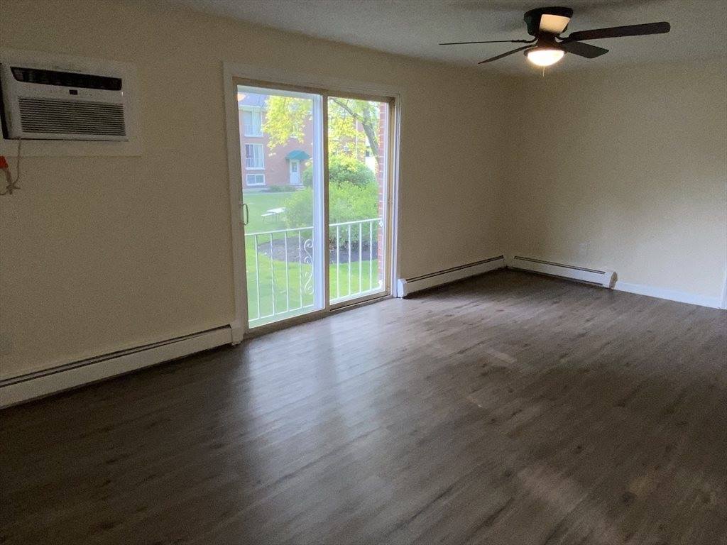 21 Clarks Rd, Amesbury, MA 01913
