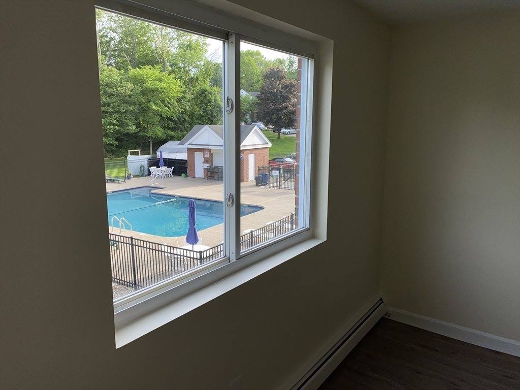 21 Clarks Rd, Amesbury, MA 01913