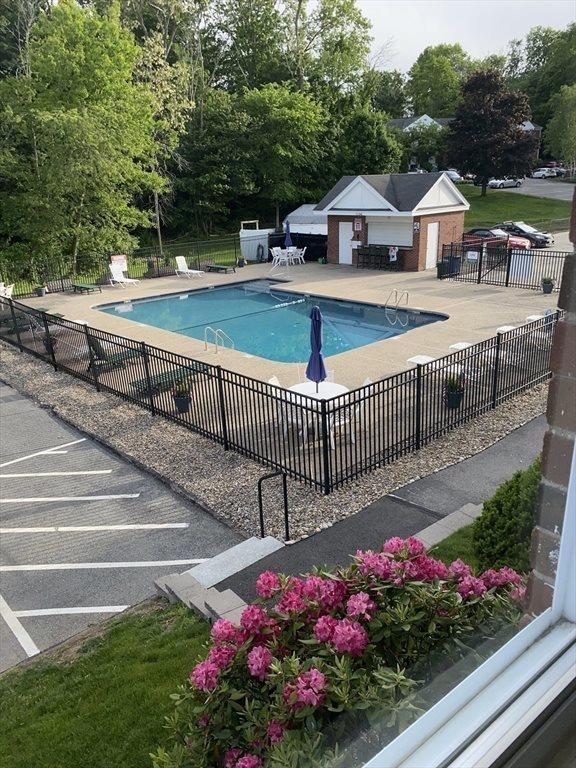 21 Clarks Rd, Amesbury, MA 01913