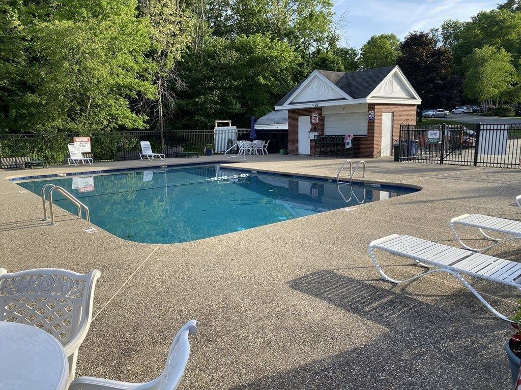 21 Clarks Rd, Amesbury, MA 01913