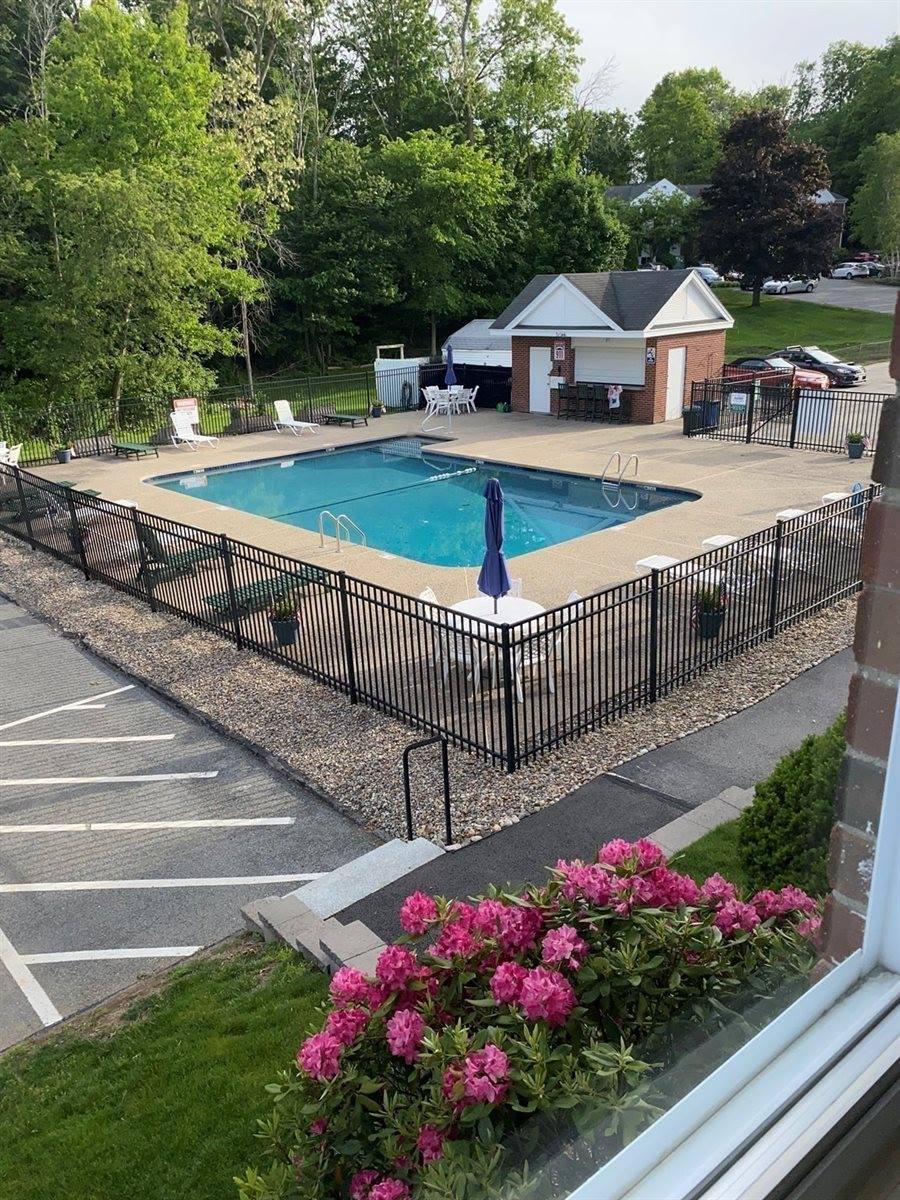 21 Clarks Rd, Amesbury, MA 01913