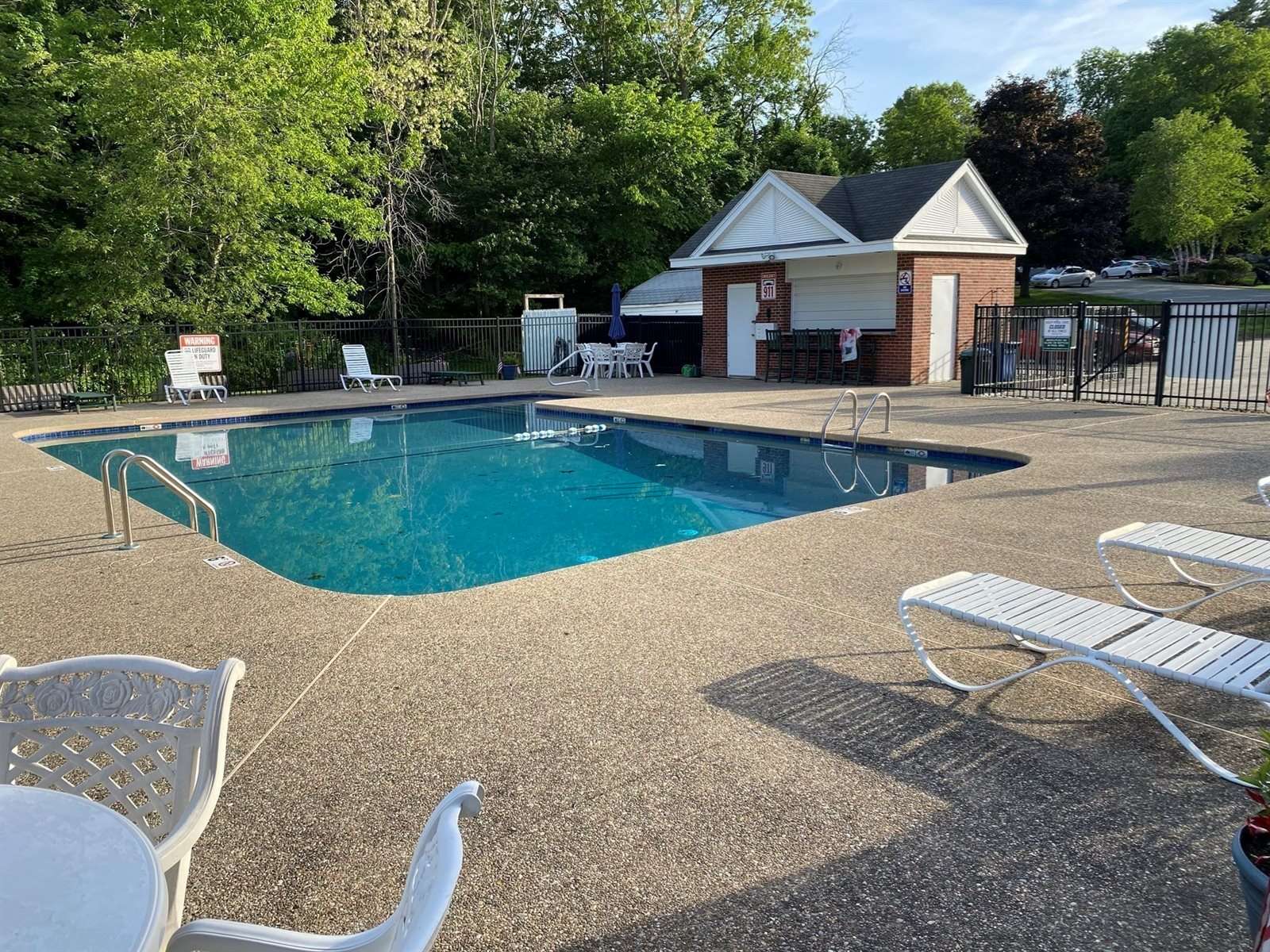 21 Clarks Rd, Amesbury, MA 01913