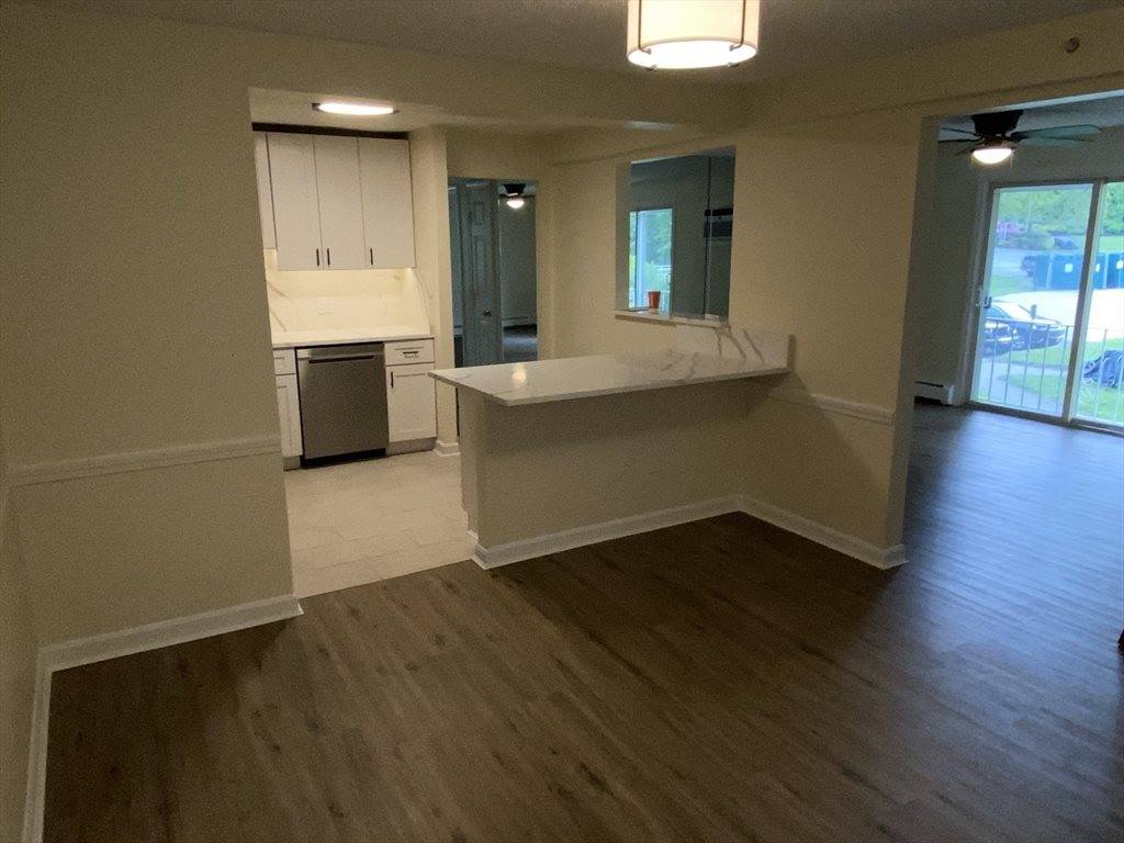 21 Clarks Rd, Amesbury, MA 01913