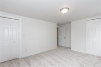 10 Elm Ct, Andover, MA 01810