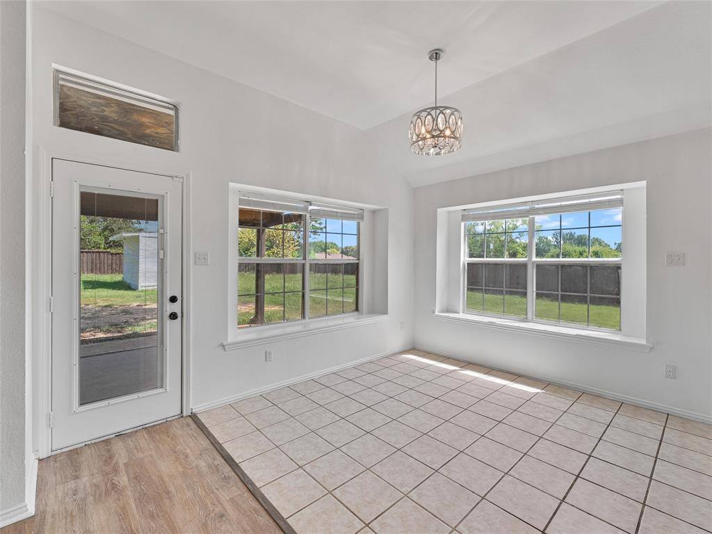 3651 Willow Creek Drive, Midlothian, TX 76065
