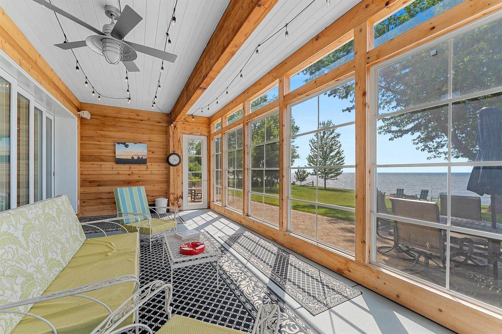 321 Breezy Acres Road, Luxemburg, WI 54217