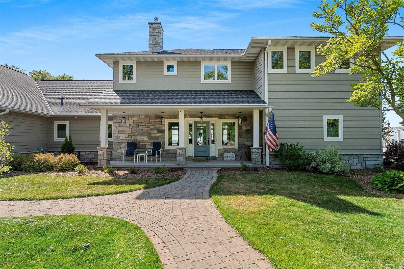321 Breezy Acres Road, Luxemburg, WI 54217