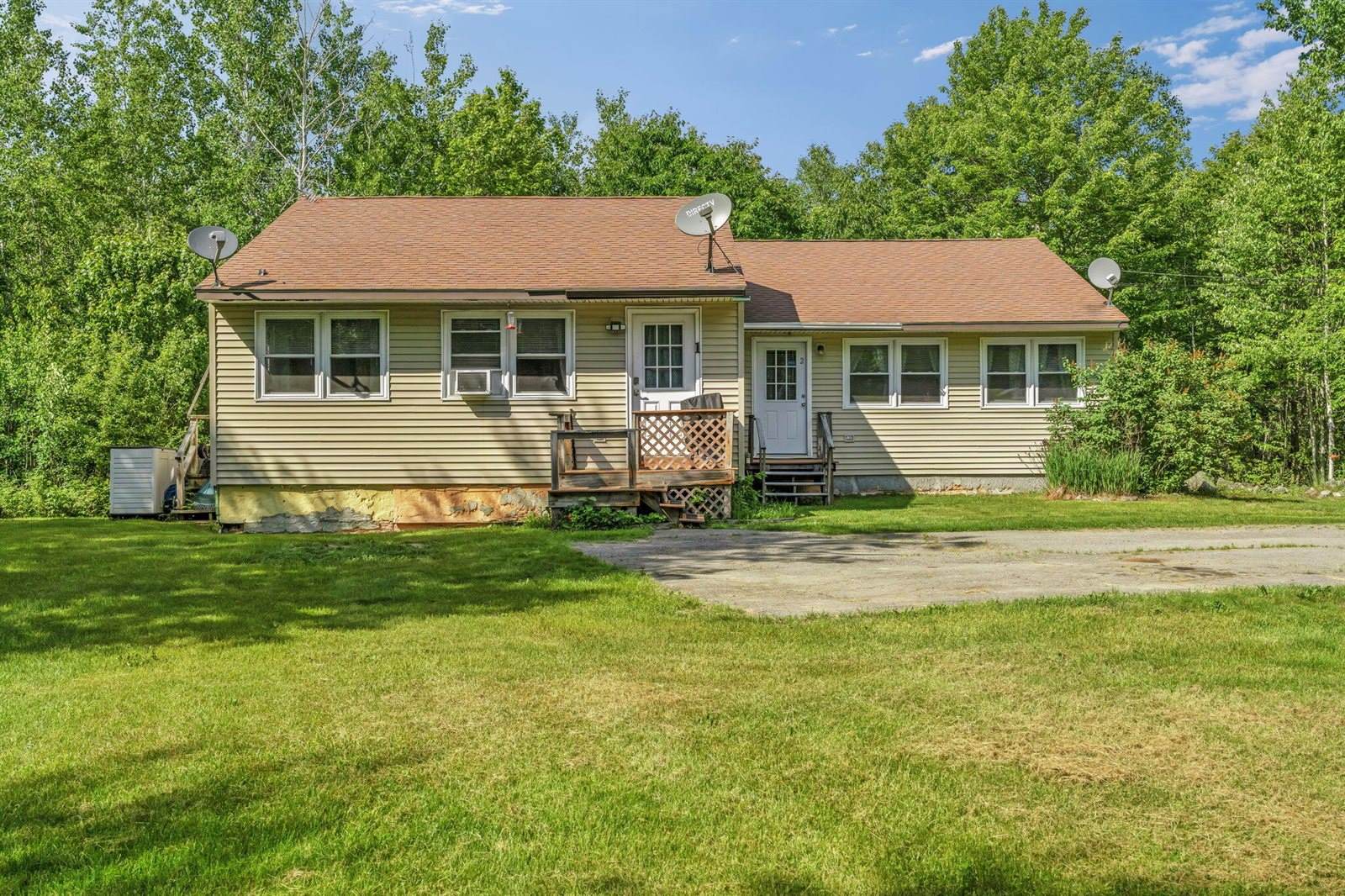 48 Palmer Road, Newport, ME 04953