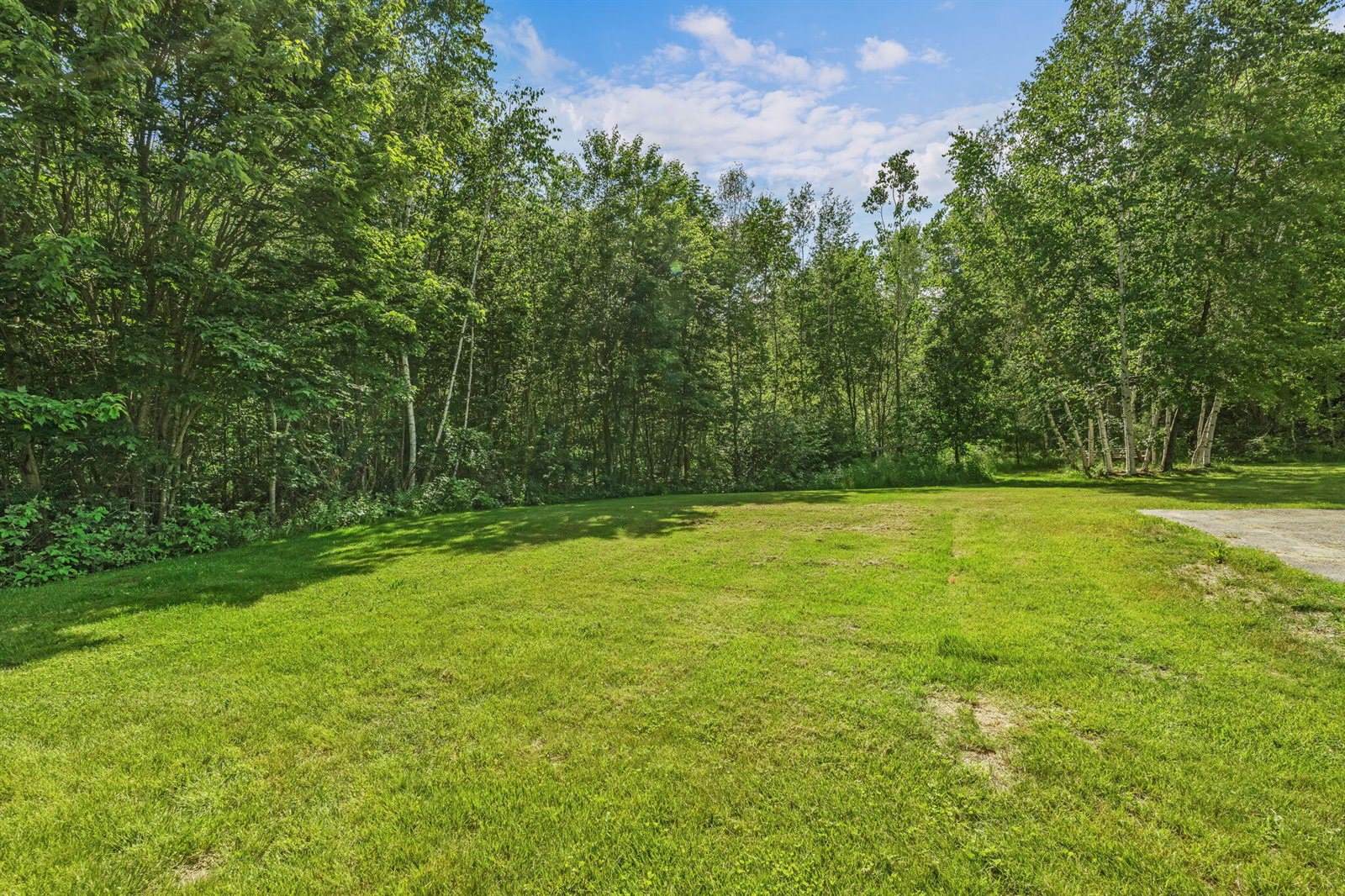 48 Palmer Road, Newport, ME 04953