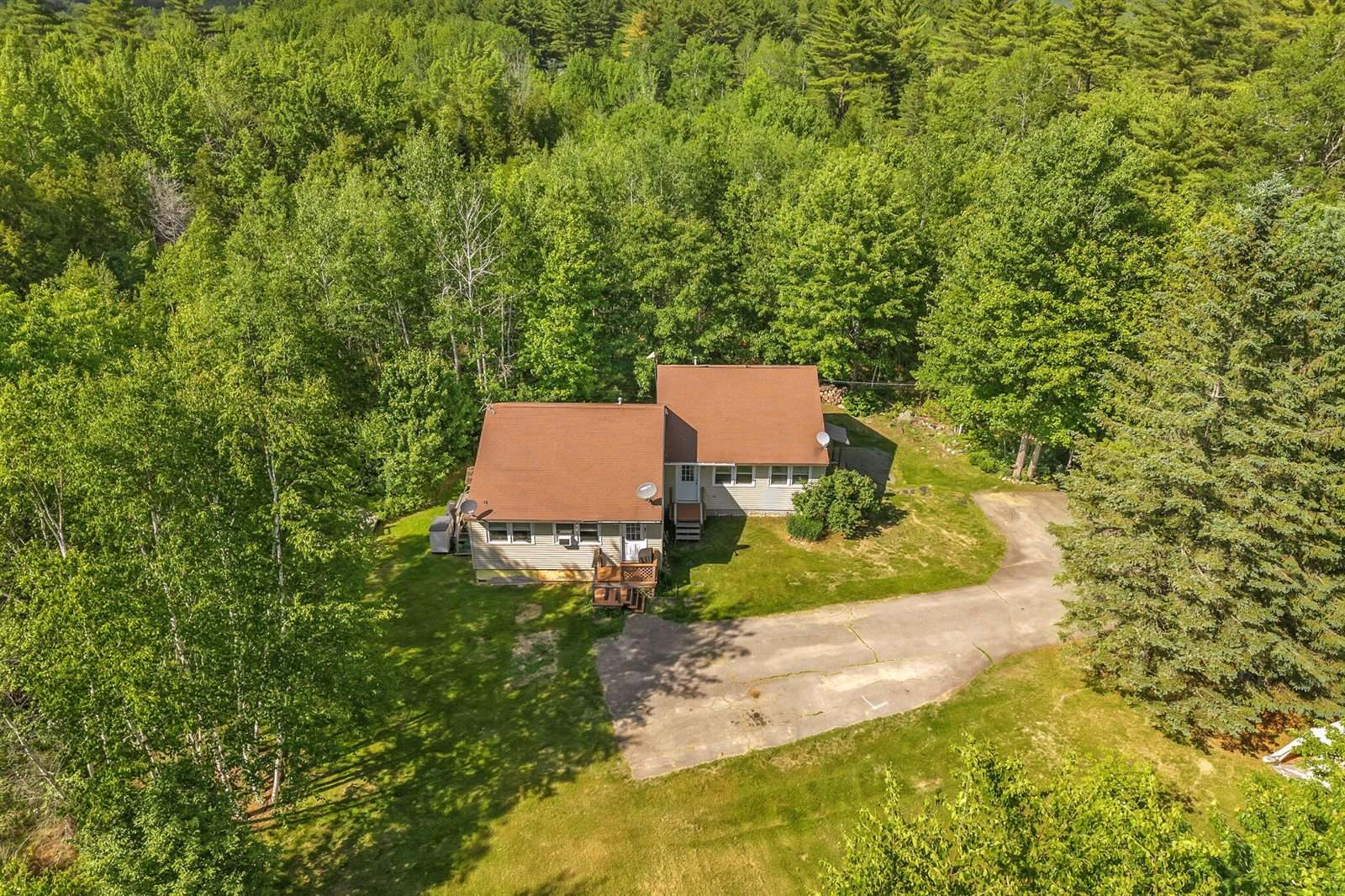 48 Palmer Road, Newport, ME 04953