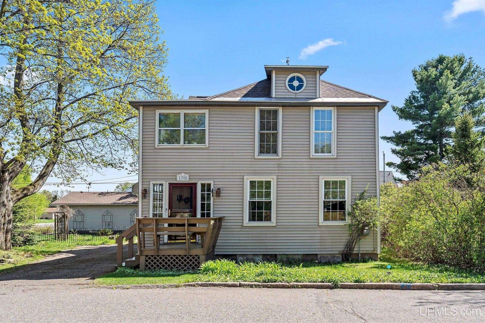 138 Bessemer Street, Ishpeming, MI 49849