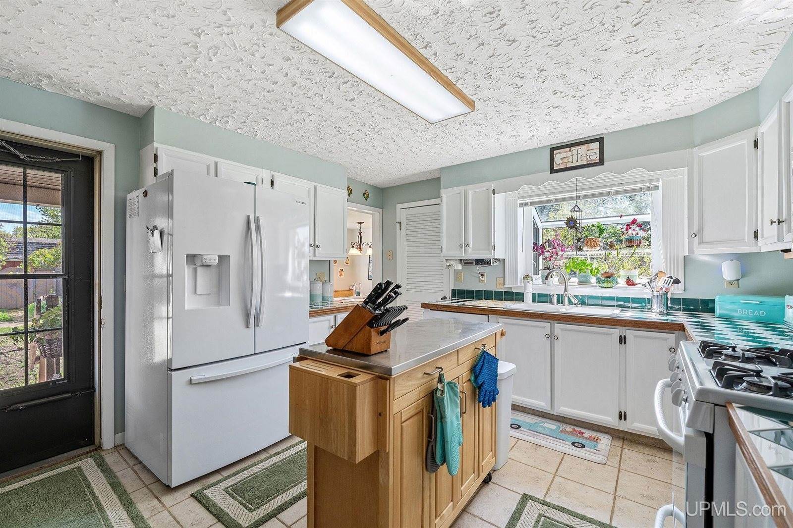 138 Bessemer Street, Ishpeming, MI 49849