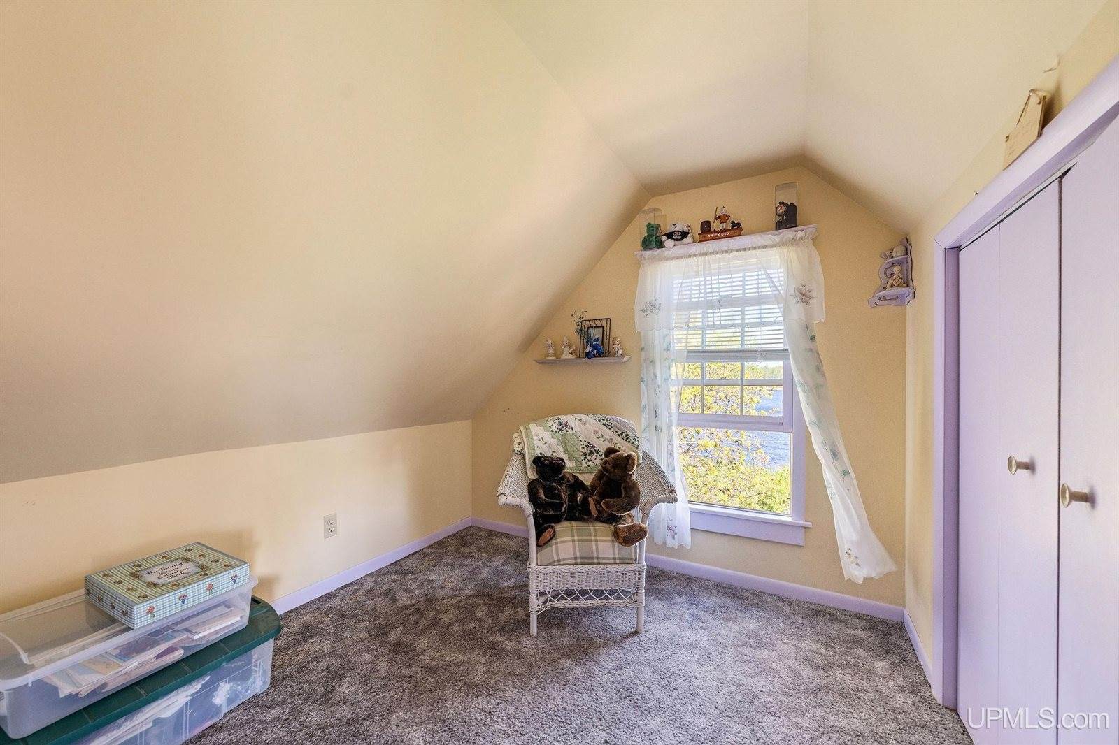 138 Bessemer Street, Ishpeming, MI 49849