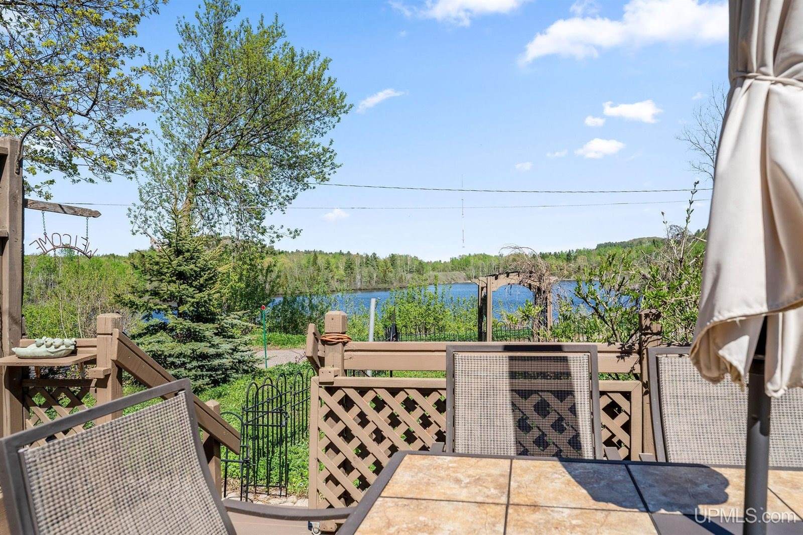 138 Bessemer Street, Ishpeming, MI 49849
