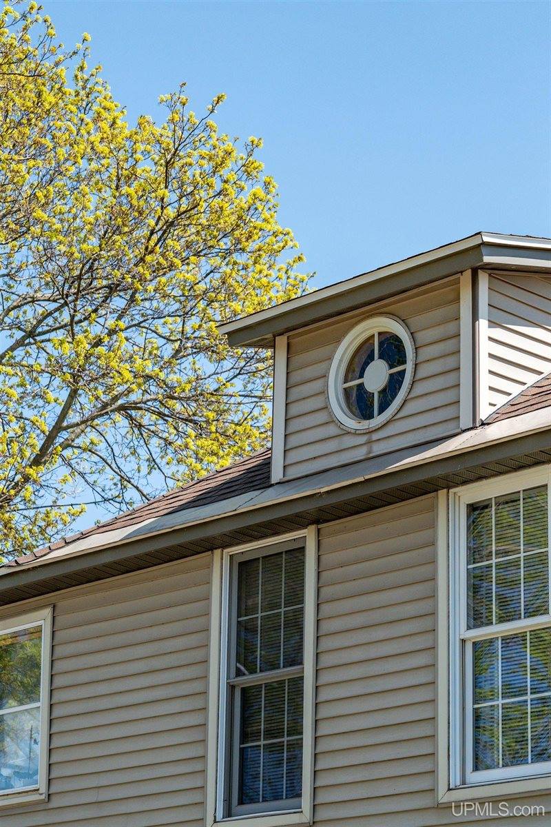138 Bessemer Street, Ishpeming, MI 49849