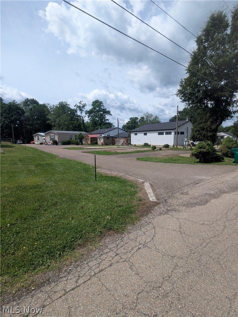 860 Grove Road, Zanesville, OH 43701