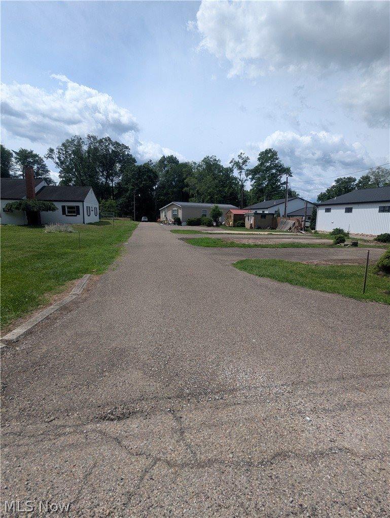 860 Grove Road, Zanesville, OH 43701