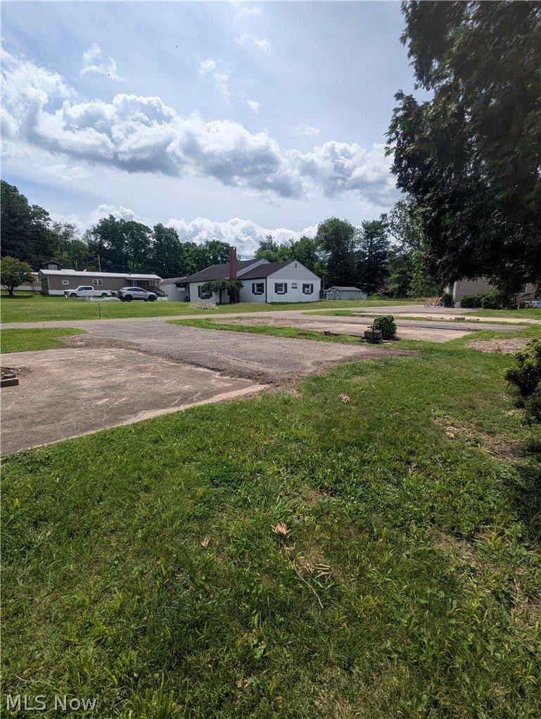 860 Grove Road, Zanesville, OH 43701