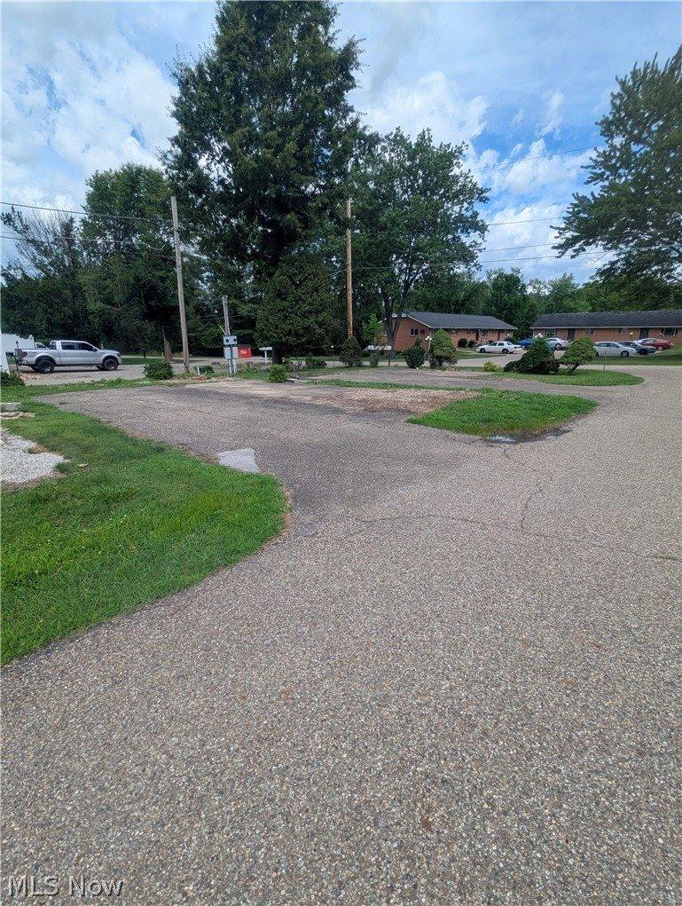 860 Grove Road, Zanesville, OH 43701