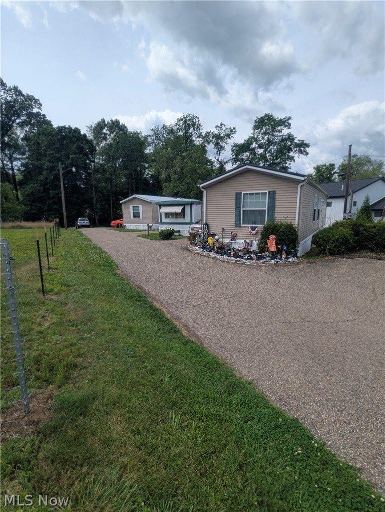 860 Grove Road, Zanesville, OH 43701