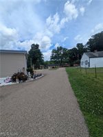 860 Grove Road, Zanesville, OH 43701