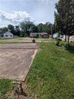 860 Grove Road, Zanesville, OH 43701