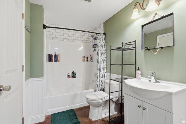 8764 South Pebblecreek Rd, West Jordan, UT 84081