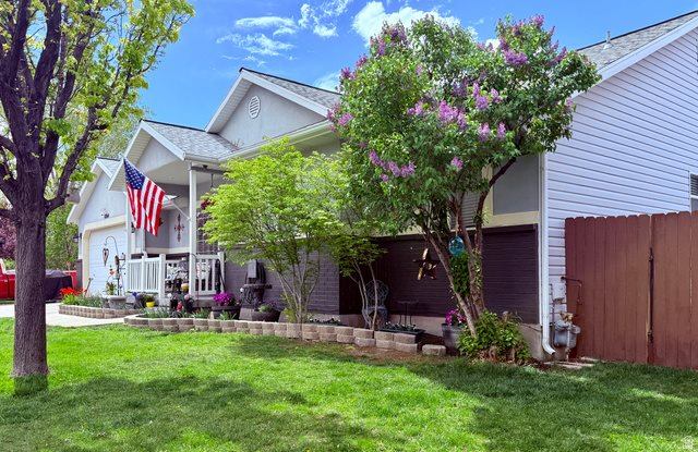 8764 South Pebblecreek Rd, West Jordan, UT 84081
