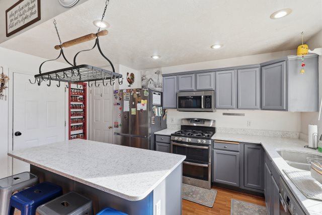 8764 South Pebblecreek Rd, West Jordan, UT 84081