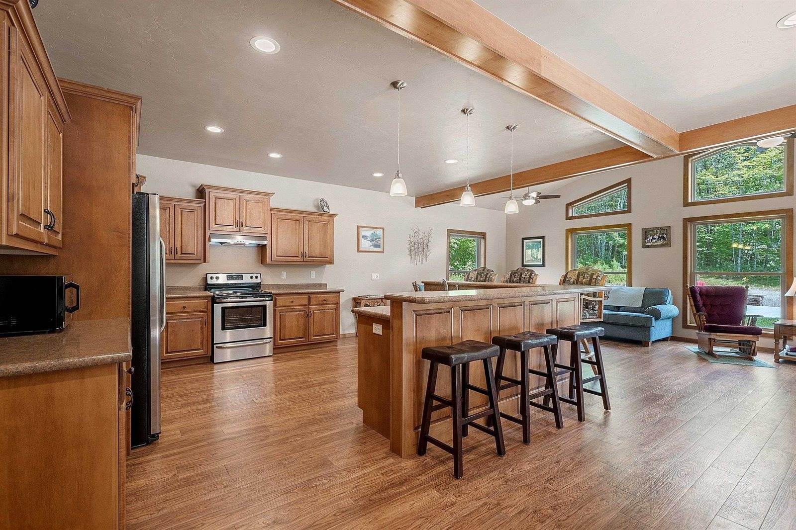 W13337 Ranch Road, Crivitz, WI 54114