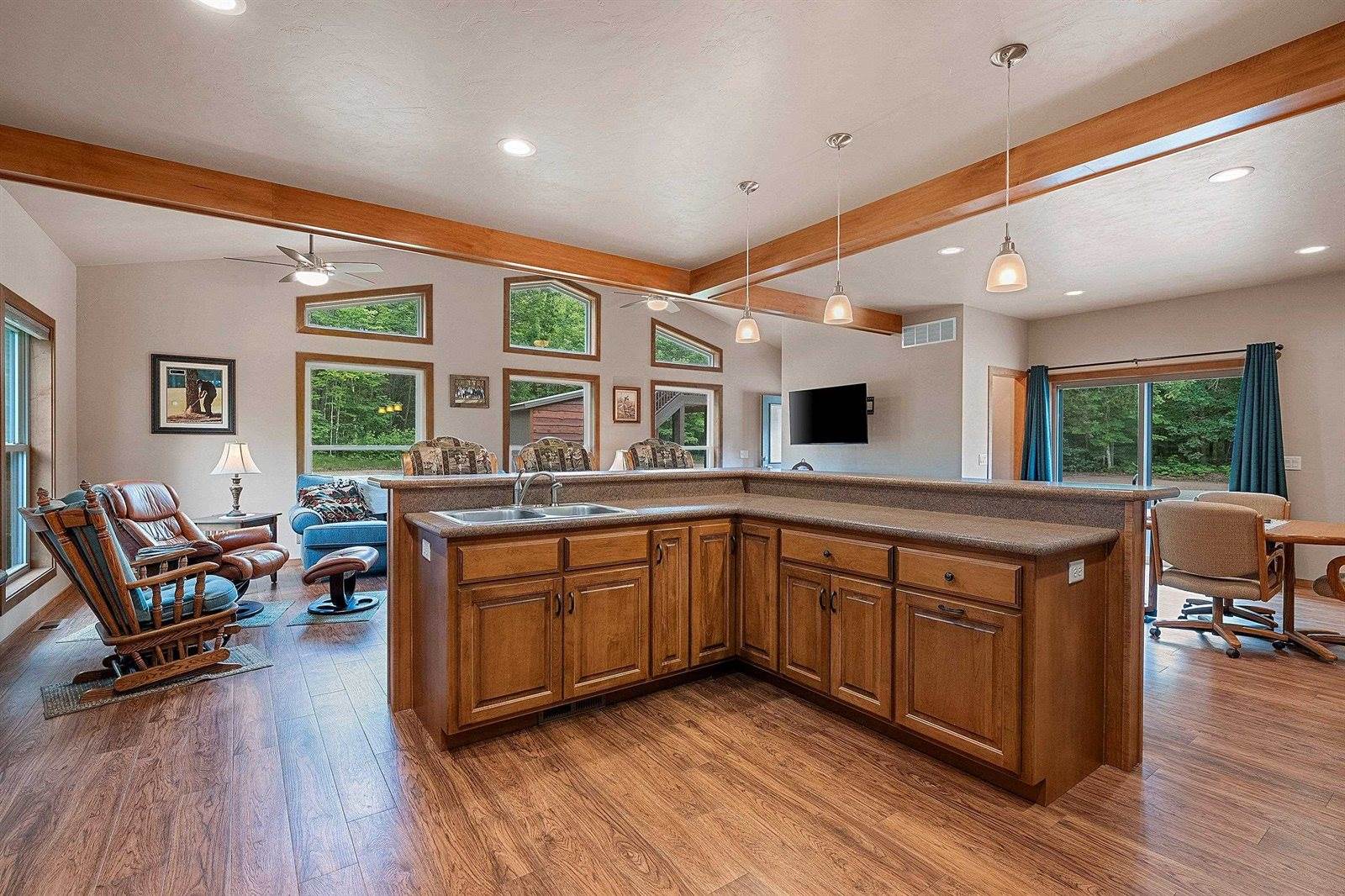 W13337 Ranch Road, Crivitz, WI 54114